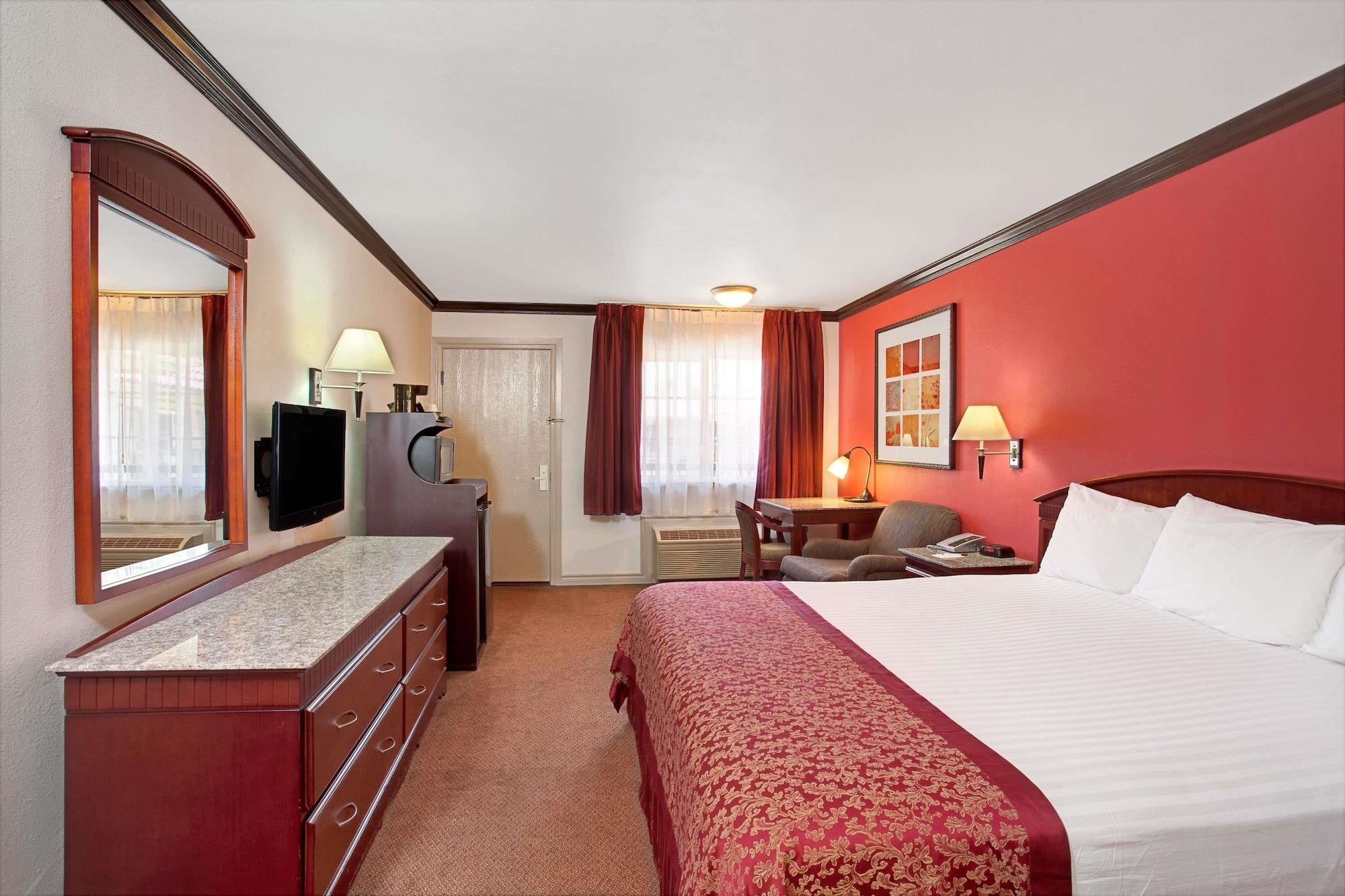 Ramada By Wyndham Pasadena Ξενοδοχείο Εξωτερικό φωτογραφία